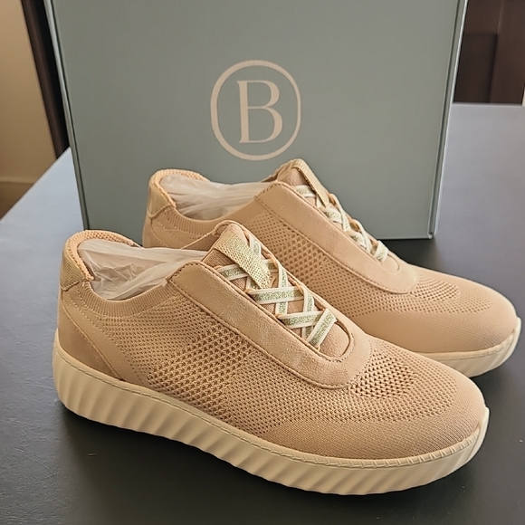 Bzees Beige Wanderer Sneakers - Picture 2 of 6